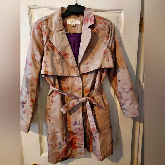 Woman's gorgeous spring floral jacket by Badgley Mischka, size M, w pockets - Picture 1 of 4